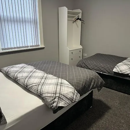 Mount 3 Bed Close To City Centre Apartment Leeds (West Yorkshire)